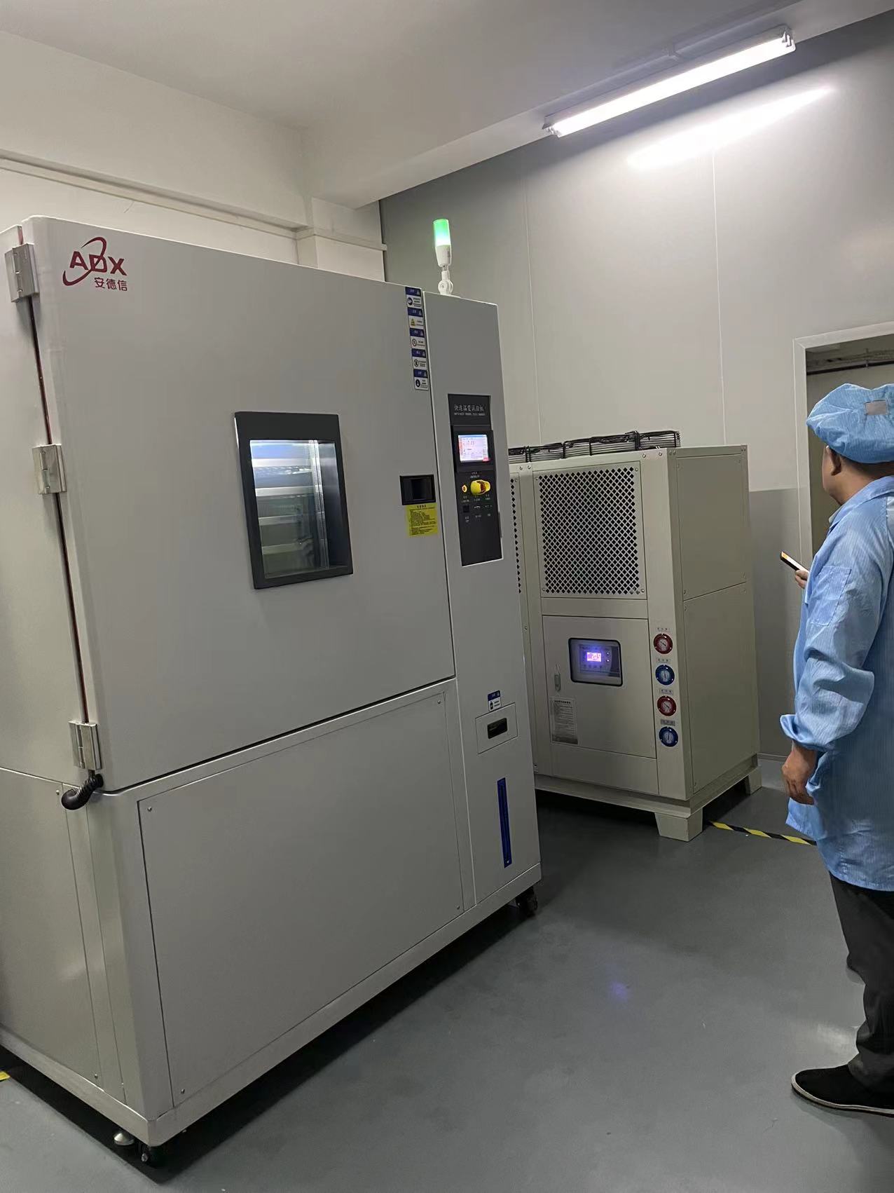 光器件小型溫循箱成功交付，助力光通信行業(yè)再升級(jí)